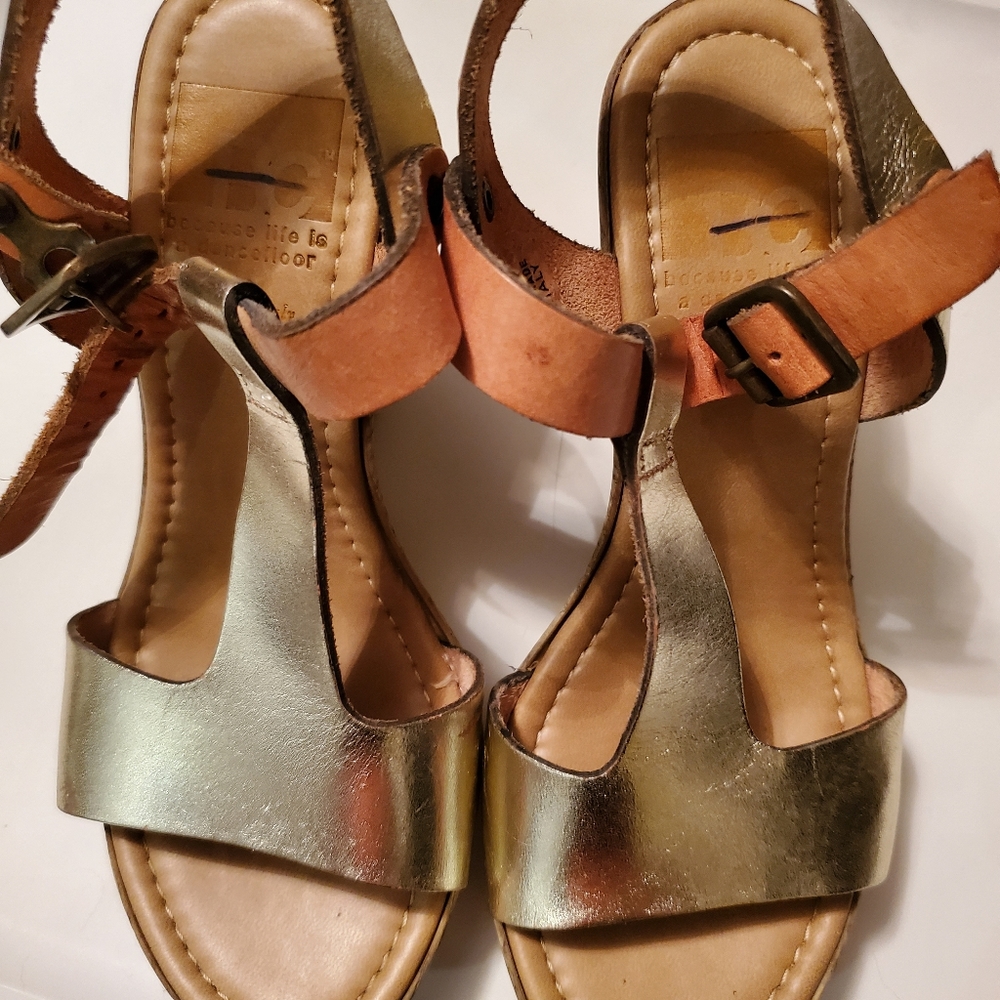 Leather wedges heels size 36 gold brown